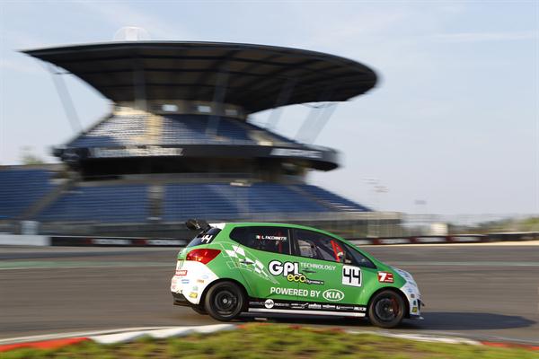 Nurburgring: Torelli precede Portatadino e Gnemmi