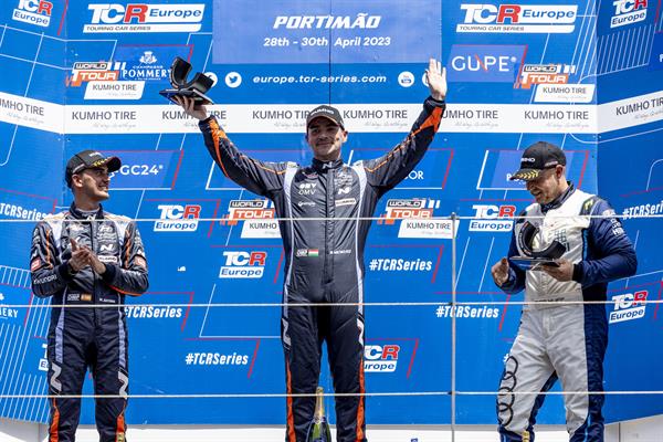 Victory for BRC Racing Team at Kumho TCR World Tour