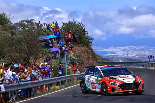 Paddon al comando del FIA ERC dopo il Canary Islands Rally